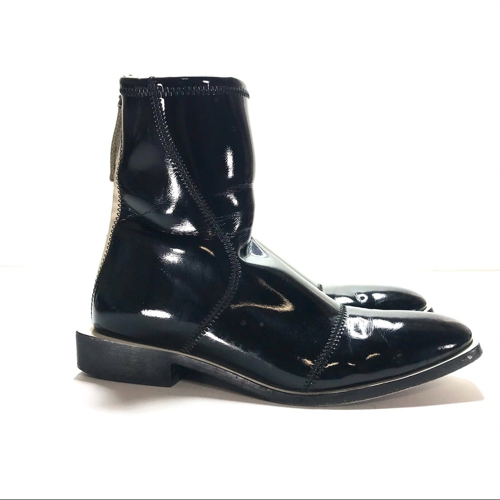 Fendi black patient leather ankle boots size 38